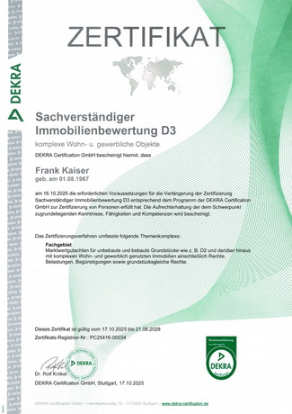 Sie sehen die Rezertifierungsurkunde Frank Kaiser DEKRA Sachverständiger Immobilienbewertung